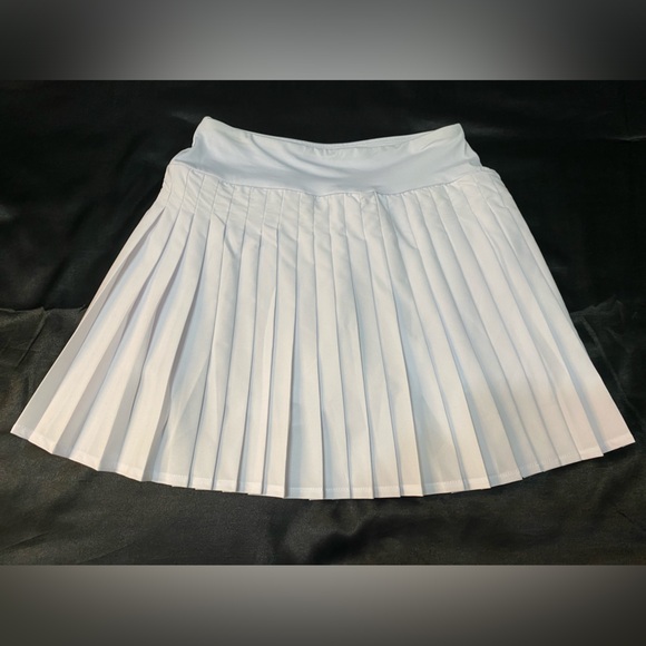 Vital Life Pleated Skirt W/Pockets White Size Small Flaw from Shown In Photo New - Picture 1 of 15